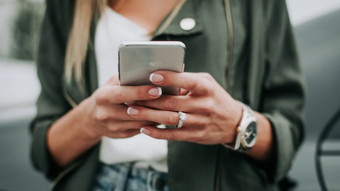 Почему следует выключать телефон раз в неделю: ответ экспертов вас удивит