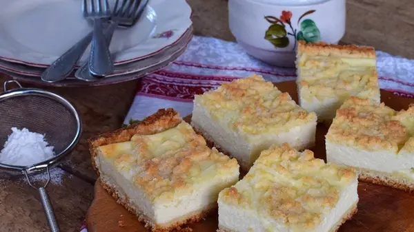 Тертый пирог с творогом: традиционный рецепт