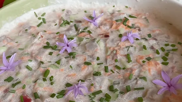 Рыбный салат с кокосовым молоком: рецепт нежного и экзотического блюда