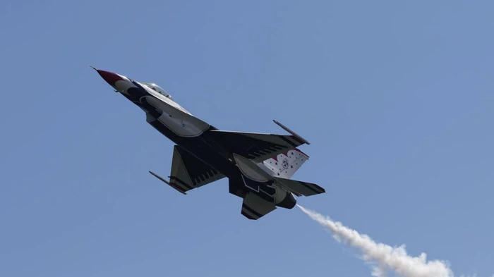 Вот почему истребители не могут летать так же высоко, как ракеты