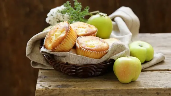 Творожные кексы с яблоками: рецепт, который подойдет даже новичкам в выпечке