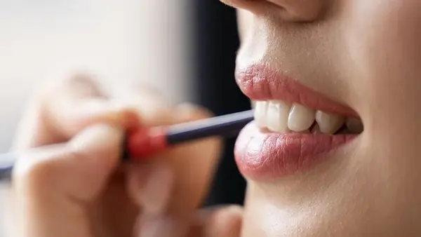 Топ-5 продуктов, которые больше всего вредят эмали: список от стоматолога