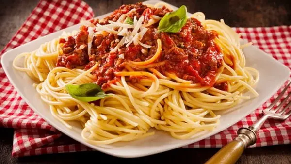 Этот простой ингредиент делает пасту болоньезе в разы вкуснее: что добавить всего один раз