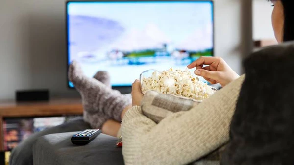 Лучшие комедийные сериалы 2025 года: что стоит посмотреть прямо сейчас