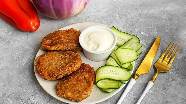 Оладьи из баклажанов: оригинальный рецепт для завтрака