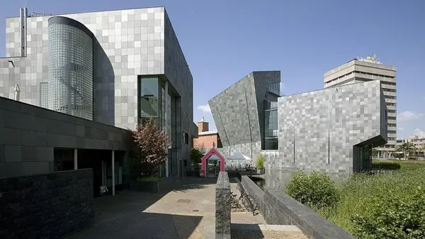 Европейский город назвали самым спокойным местом для жизни в мире