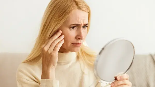 Почти все так делают: эта повседневная привычка незаметно ускоряет старение