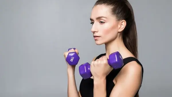 Назван возраст, когда физическая форма и сила начинают снижаться