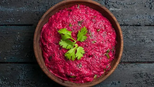 Гости будут в восторге. Как оригинально подать «шубу»: шеф-повар поделился авторским рецептом