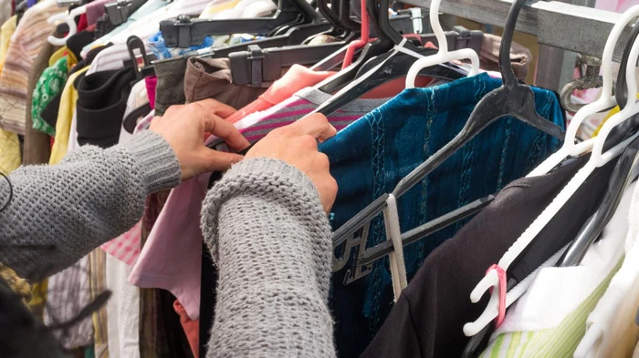 Профессиональный покупатель секонд-хенда раскрыл, какие сокровища ищет в 2026 году