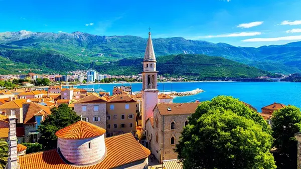 Планировать нужно уже сейчас: названы 10 лучших бюджетных направлений Европы на 2026 год