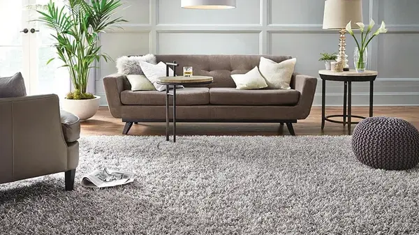 Зачем поворачивать ковры и как это продлит их жизнь: зимний лайфхак