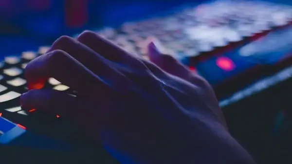 Шахматы или видеоигры: что на самом деле делает умнее