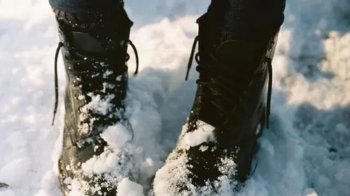 Как согреть ноги зимой: помогут пара крупинок в каждый ботинок