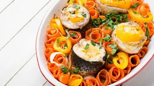 Рыбные рулетики из салаки: бюджетный рецепт