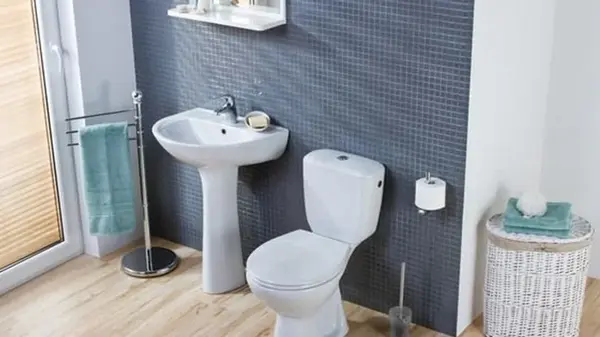 Чтобы в туалете всегда хорошо пахло: полезный лайфхак с втулкой