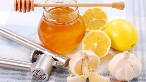 Полезные свойства чеснока и меда — в чем их сила для иммунитета и здоровья сердца