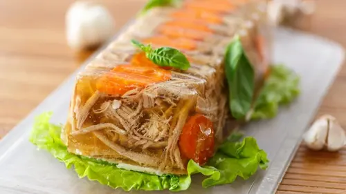 Именно такой холодец готовила бабушка: наваристый шедевр по старинному рецепту