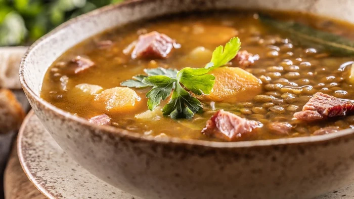 Суп из чечевицы с мясом: рецепт полезного согревающего блюда