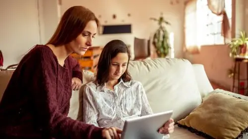 Первая подработка подростка: как поддержать ребенка и не быть родителями-контролерами