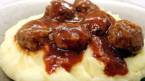 Как приготовить густую ароматную подливу за 5 минут