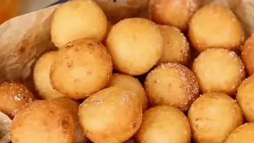 Как приготовить сырные пончики из детства — рецепт воздушного, ароматного и невероятного лакомства