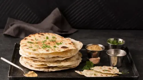 Как испечь тонкий, ароматный и эластичный лаваш на сковороде: не будет засыхать и крошиться