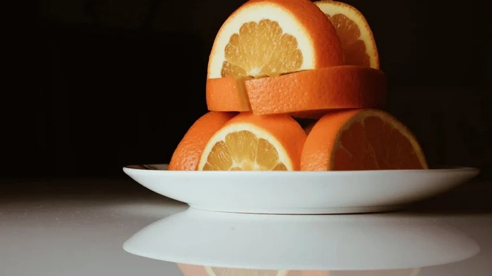 Выбрасывать апельсиновую и мандариновую кожуру больше не нужно: сделайте с ней это