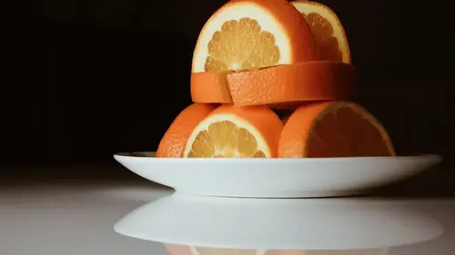 Выбрасывать апельсиновую и мандариновую кожуру больше не нужно: сделайте с ней это