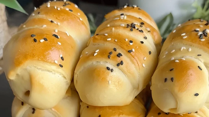 Сосиски в тесте — рецепт блюда из студенческо-школьных лет