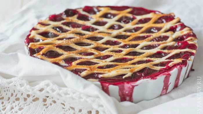 Вишневый пирог: рецепт вкусной выпечки