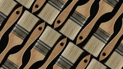 Малярная кисточка — герой уборки: один простой инструмент помогает добраться туда, куда не может тряпка