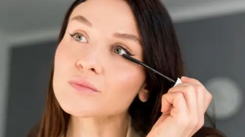 Проверьте свою косметичку: эти средства для ресниц сильно вредят глазам