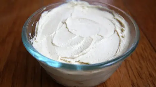 Как приготовить идеальный сливочный сыр только из одного продукта: секретный рецепт поваров