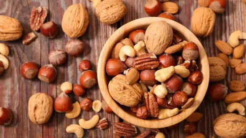 Когда лучше есть орехи для энергии и похудения: объяснение экспертов