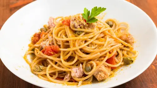 Паста с тунцом — как приготовить сытный и диетический обед за 15 минут