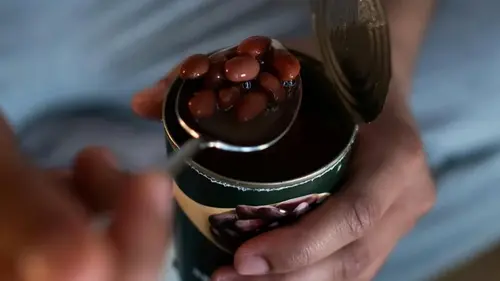 Не делайте этого с открытой консервной банкой: вы даже не догадываетесь, как испортится вкус еды