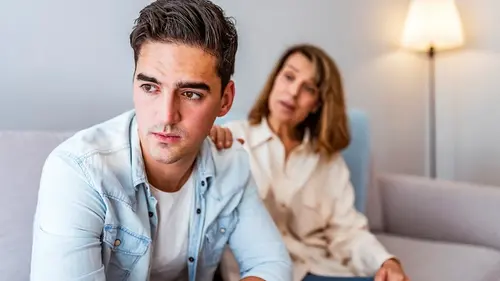 Вот что делают родители, с которыми не хотят общаться их дети: 9 главных ошибок