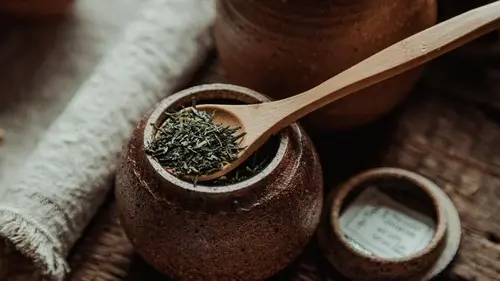 Как хранить листовой чай и куда его класть не стоит