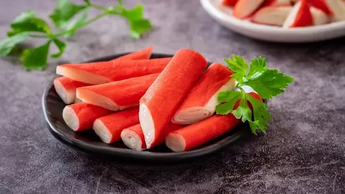 Так размораживают крабовые палочки в ресторанах: делаю так — и они не теряют вкус