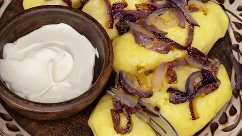 Картофельные клецки с соленым сыром — рецепт классического украинского блюда