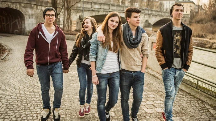 Когда дети злятся на родителей — что такое скрытая семейная агрессия