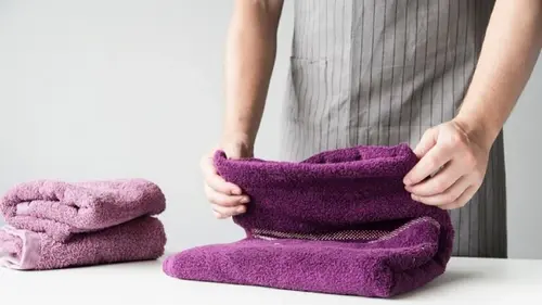 Нужно просто бросить в машинку один предмет: полотенца снова будут мягкими