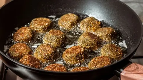 Ошибка, из-за которой постные котлеты всегда разваливаются: как исправить за 2 мин