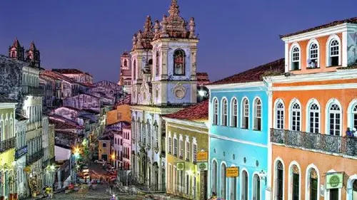 Названы три страны мира, которые туристы ошибочно считают небезоп...