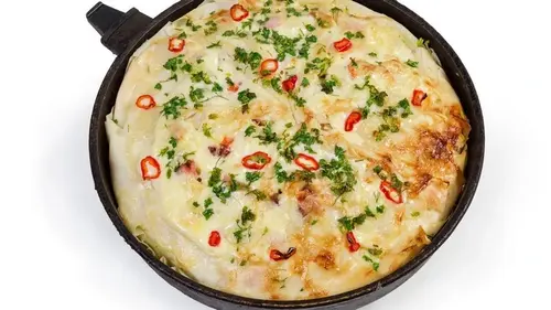 Ленивый пирог из лаваша на сковороде: очень простой рецепт