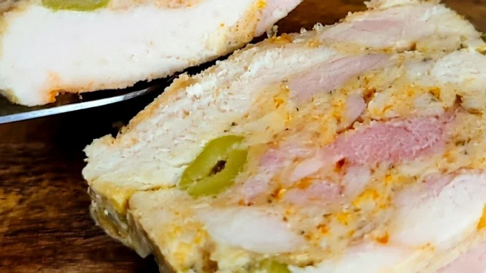 Домашняя куриная ветчина с оливками — рецепт к праздничному столу