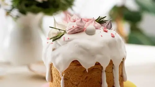 Глазурь не застывает или трескается? Эти ошибки портят вашу паску каждый год