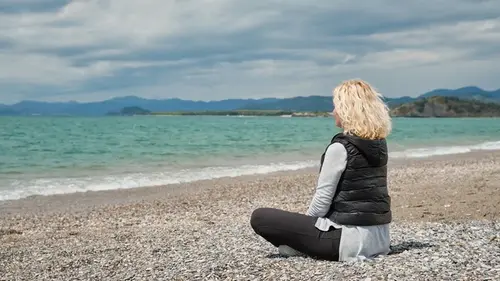 Ученые назвали самый несчастливый период в жизни каждого человека, и это совсем не старость