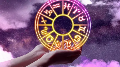 Три знака Зодиака вот-вот получат щедрые дары от Вселенной: что их жде...